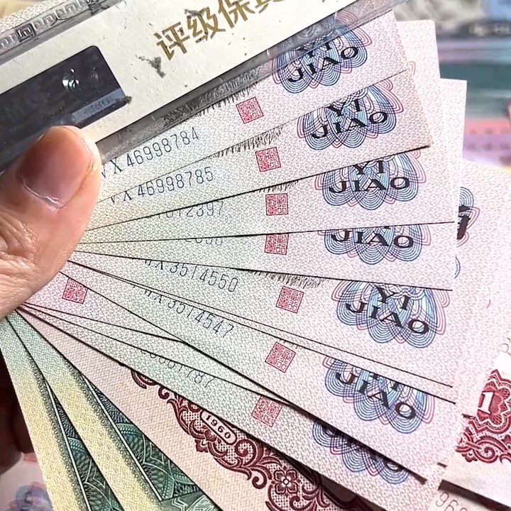 小***鸡按图发货14张拖拉机有折痕