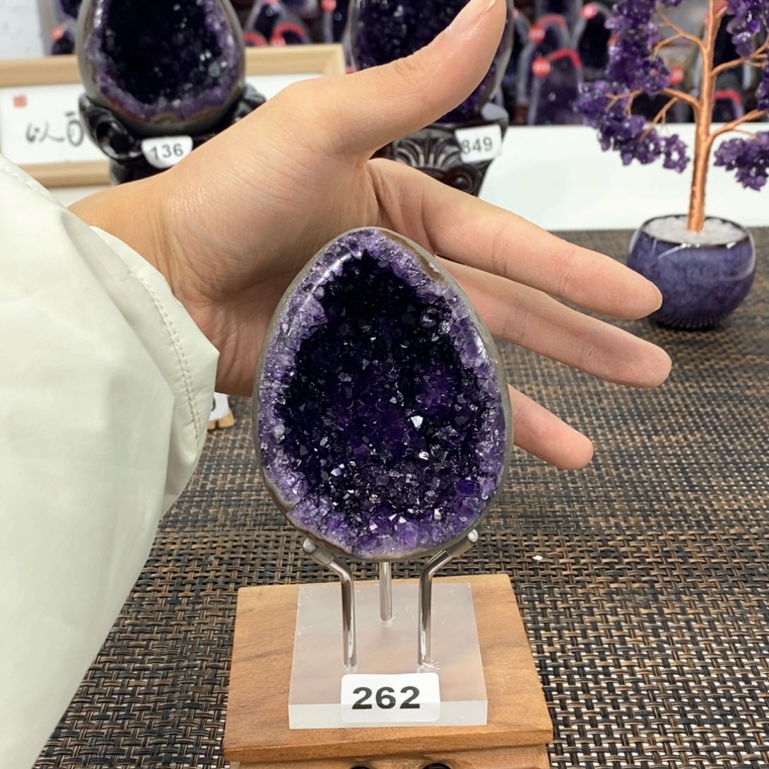 紫晶未镶嵌大型摆件（非配饰）