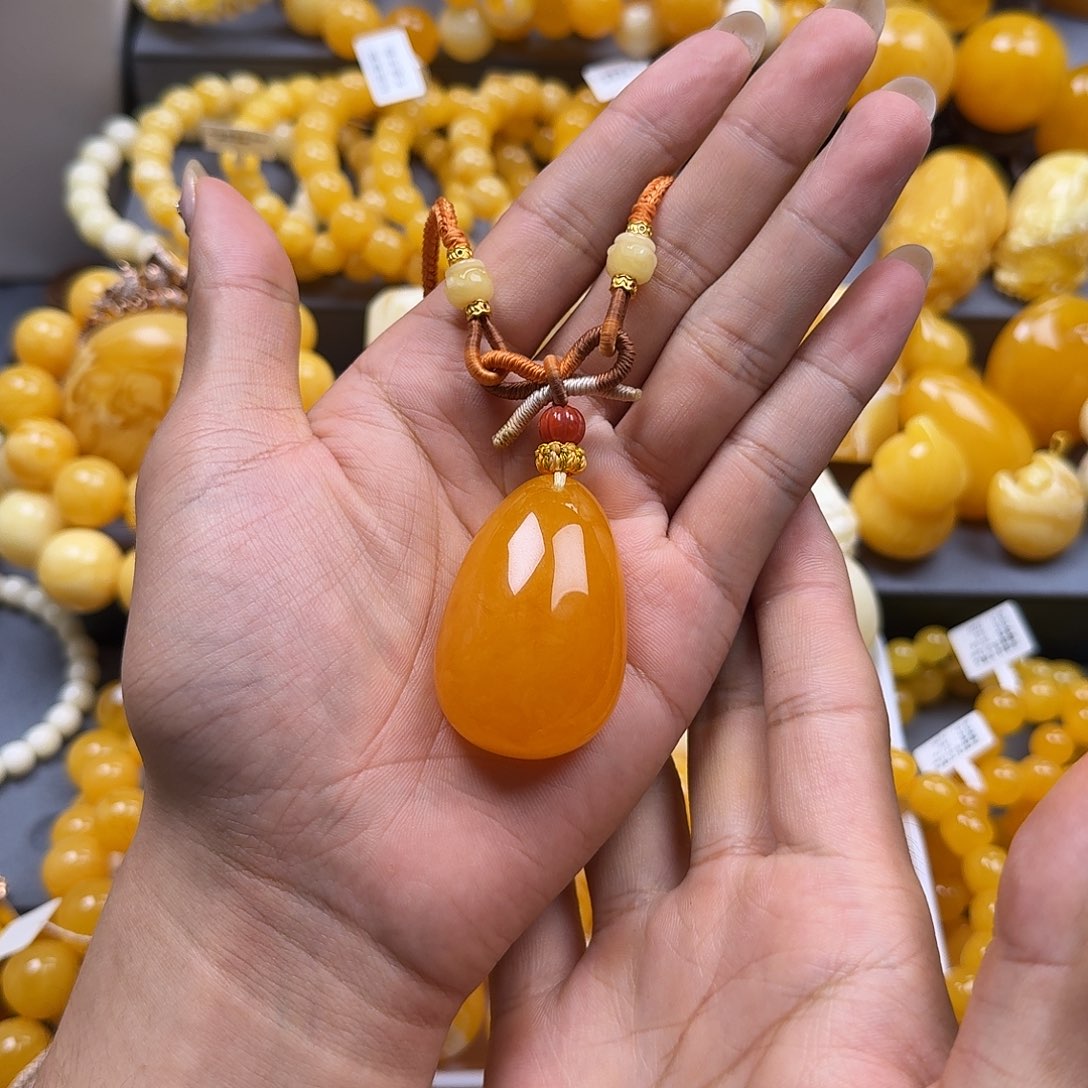 未镶嵌琥珀珠宝奇石水滴