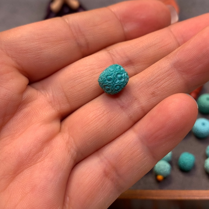 绿松石颈饰未镶嵌