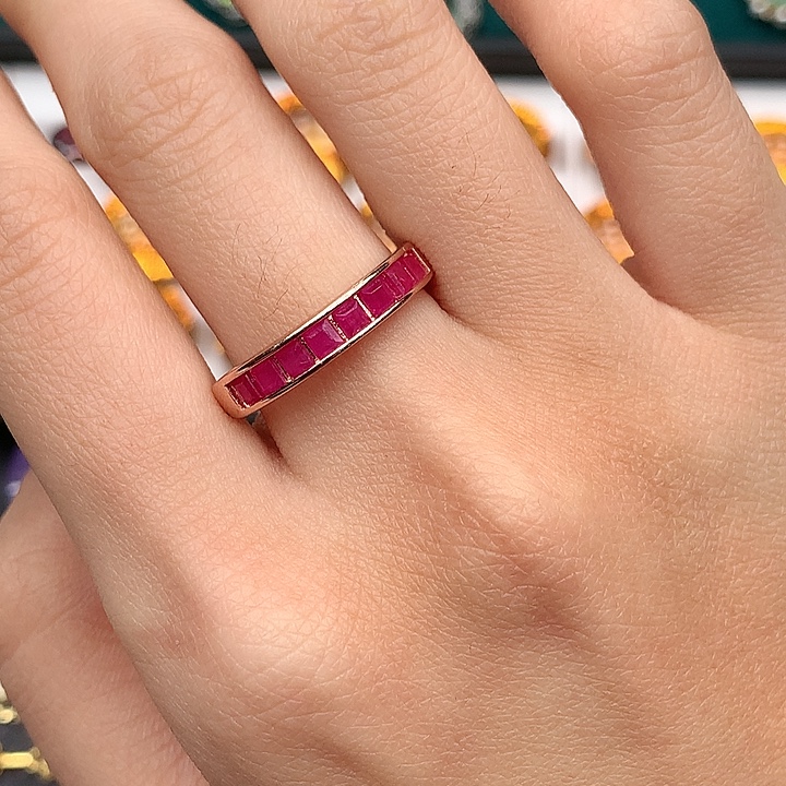 银S925镶嵌红宝石戒指