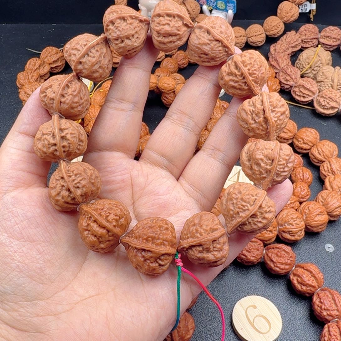 文玩核桃手串汪*湿桃心一道筋手持