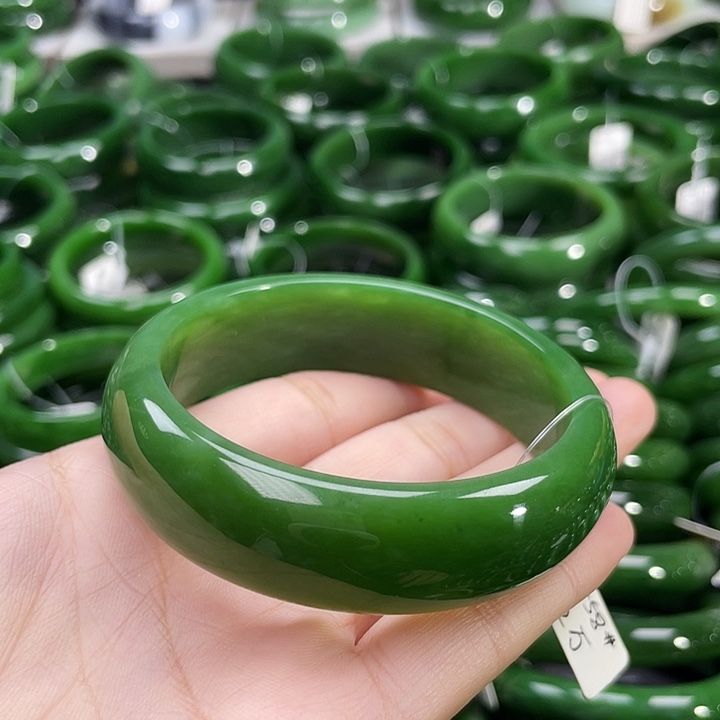 未镶嵌手镯和田玉（碧玉）