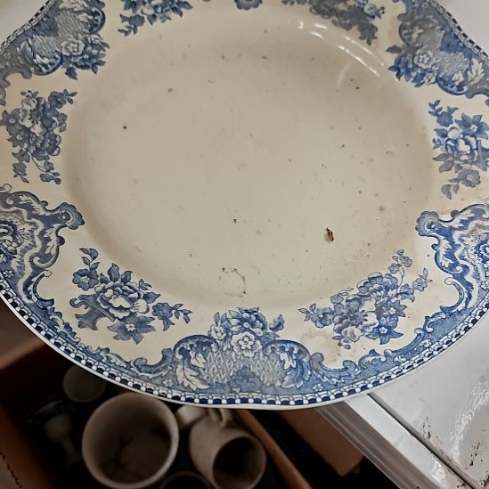 杨***朋绿泥盘子碗茶壶啥都有