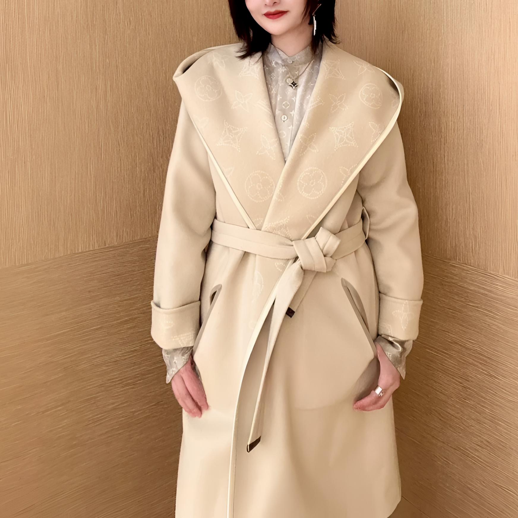未使用 LouisVuitton/路易威登 2506138/34码/满印内衬围裹式大衣