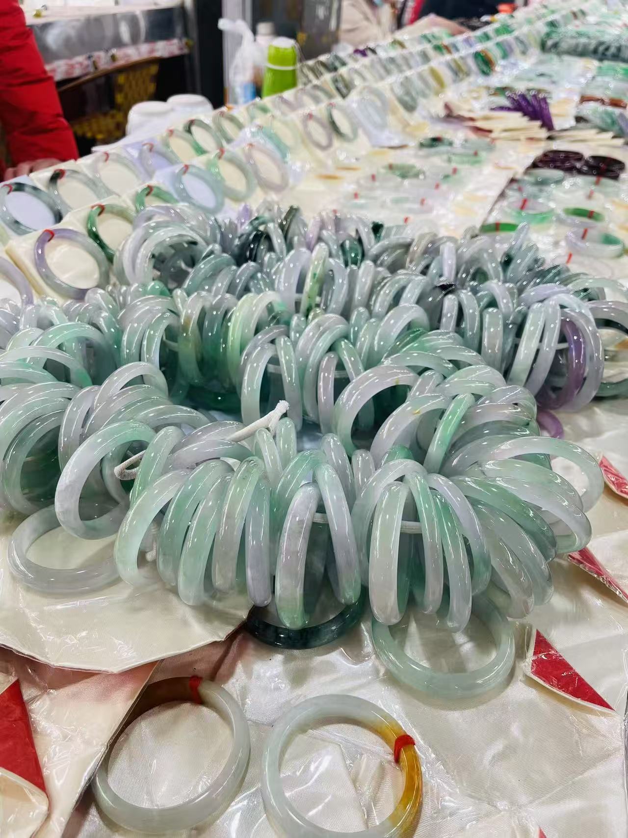 时尚大女王缅风精美饰品手镯（直播专用链接）