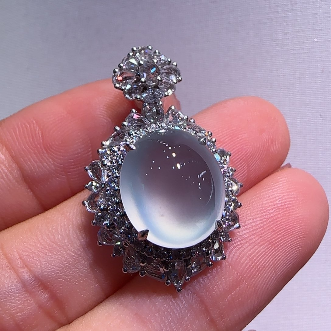 翡翠18K金镶嵌吊坠(不含链)吊坠