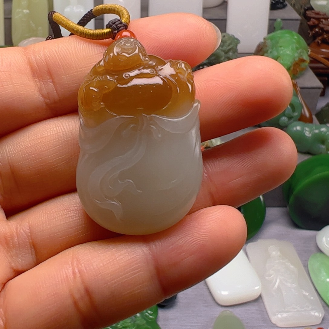 和田玉颈饰未镶嵌