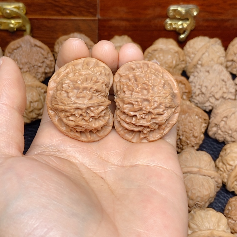 【闪购商品】文玩核桃吊坠宫灯41