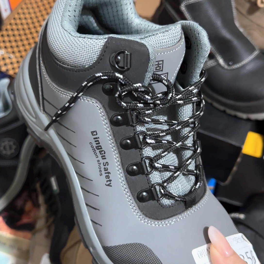 40码中高帮灰皮靴