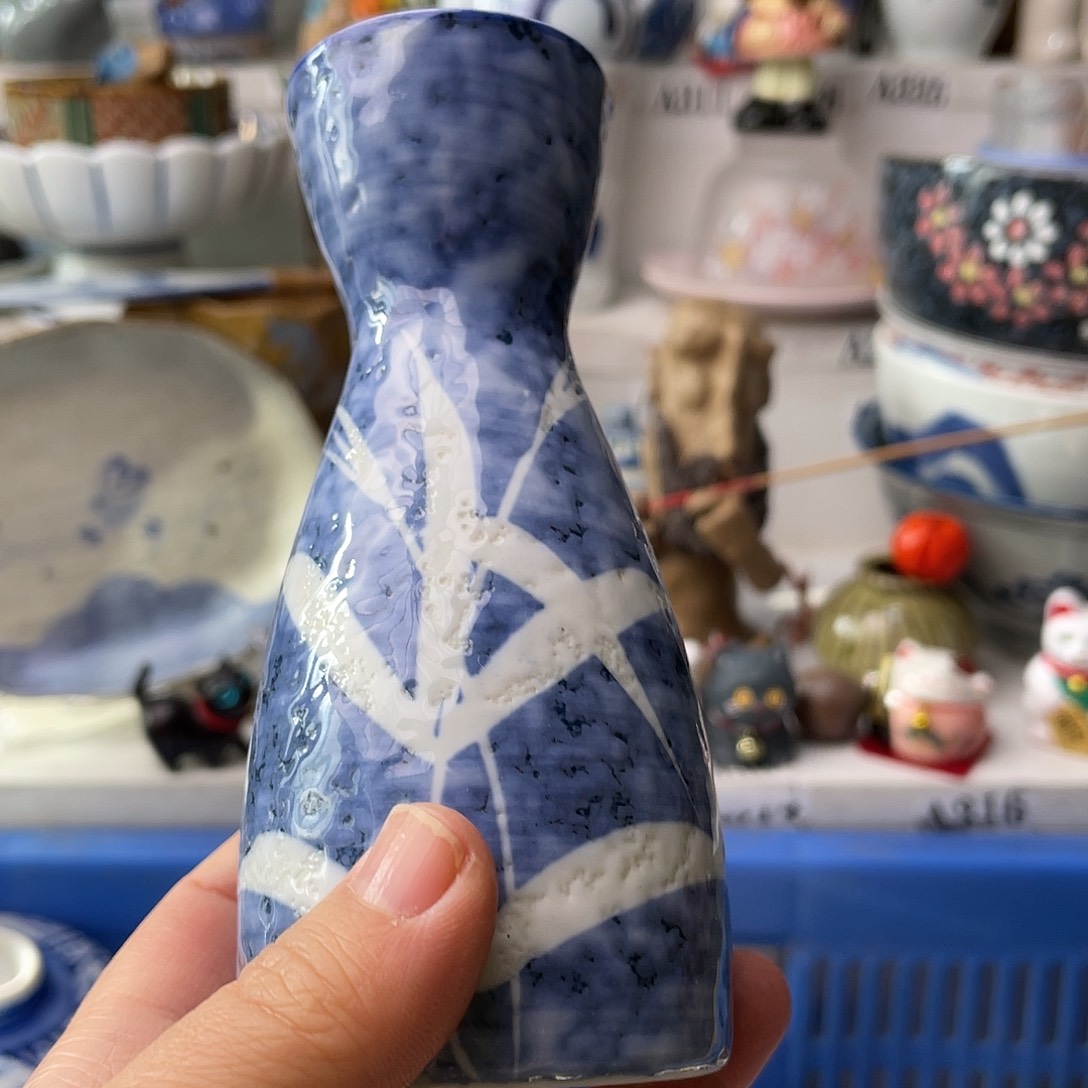 瓷片泡*哈哈哈我在这一片混乱里活不