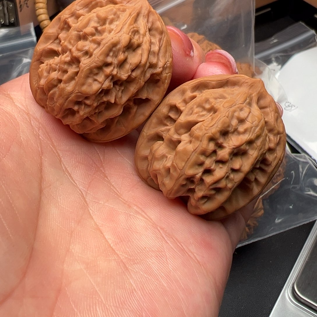 文玩核桃把件磐石34