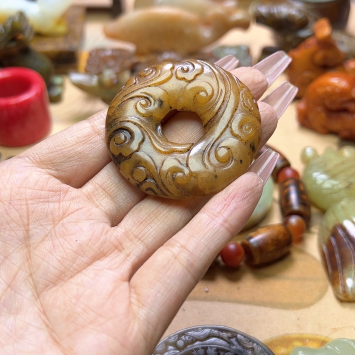 【闪购商品】蛇纹石玉颈饰未镶嵌