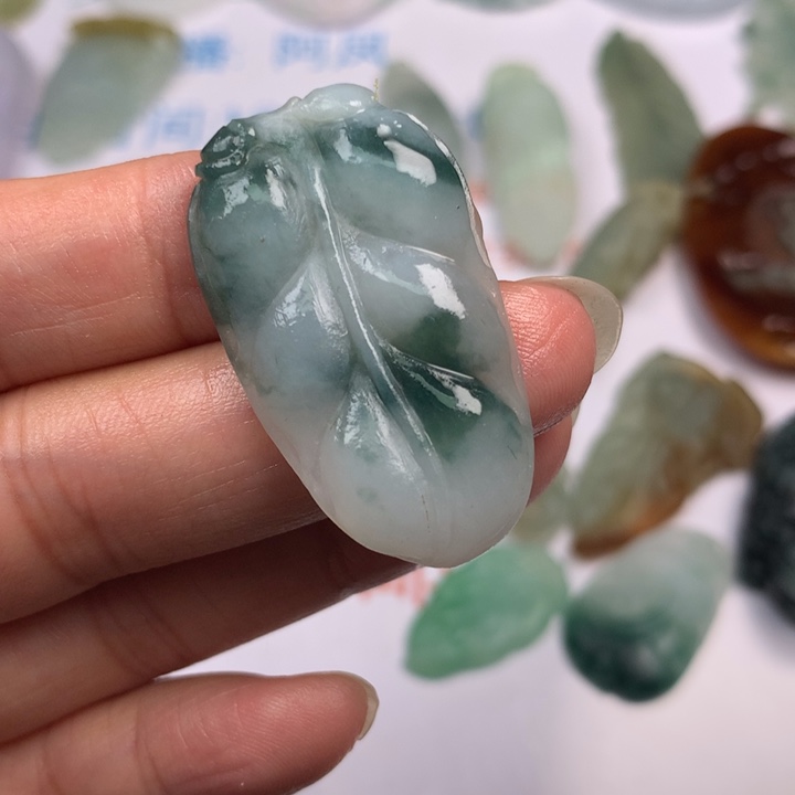 定制翡翠未镶嵌翡翠