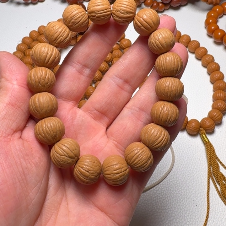 猴头核桃吊坠土豪