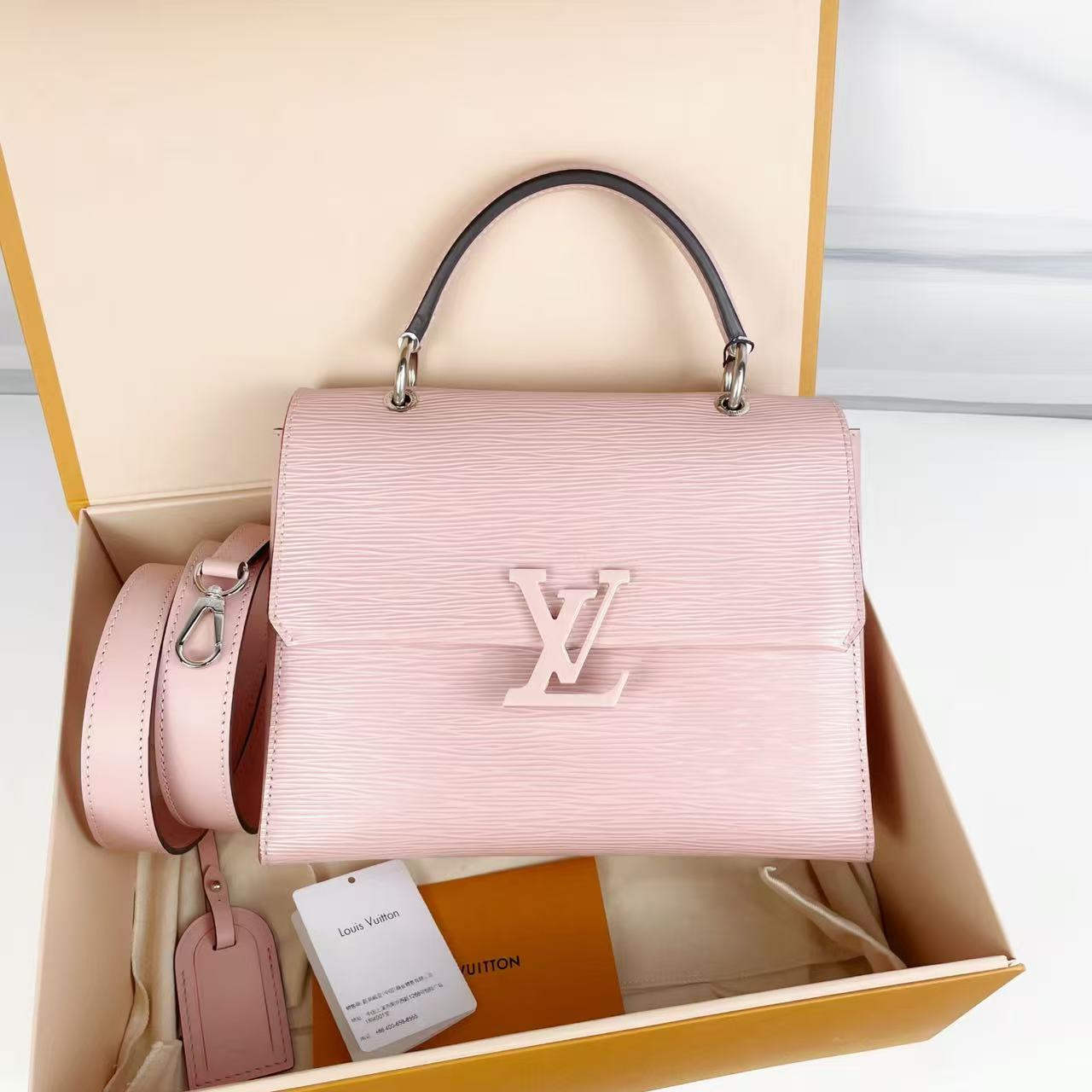 95新 LouisVuitton/路易威登 lv粉色手提9780/二奢包包