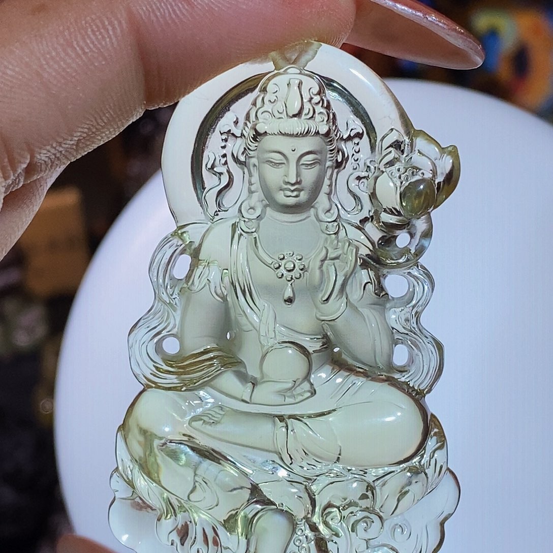 岐***！颈饰水晶未镶嵌吊坠