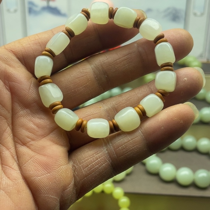 和田玉未镶嵌手链