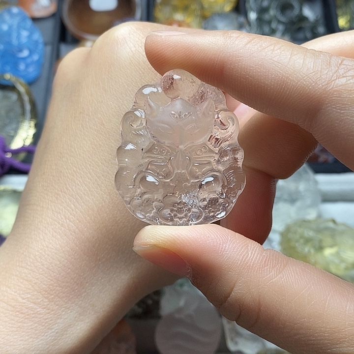 未镶嵌颈饰水晶水晶吊坠