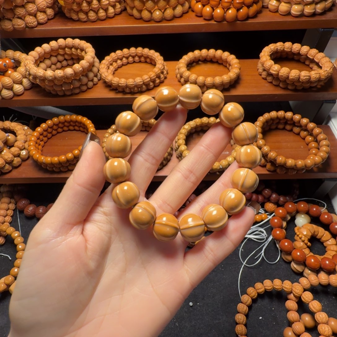 吊坠猴头核桃鲨鱼