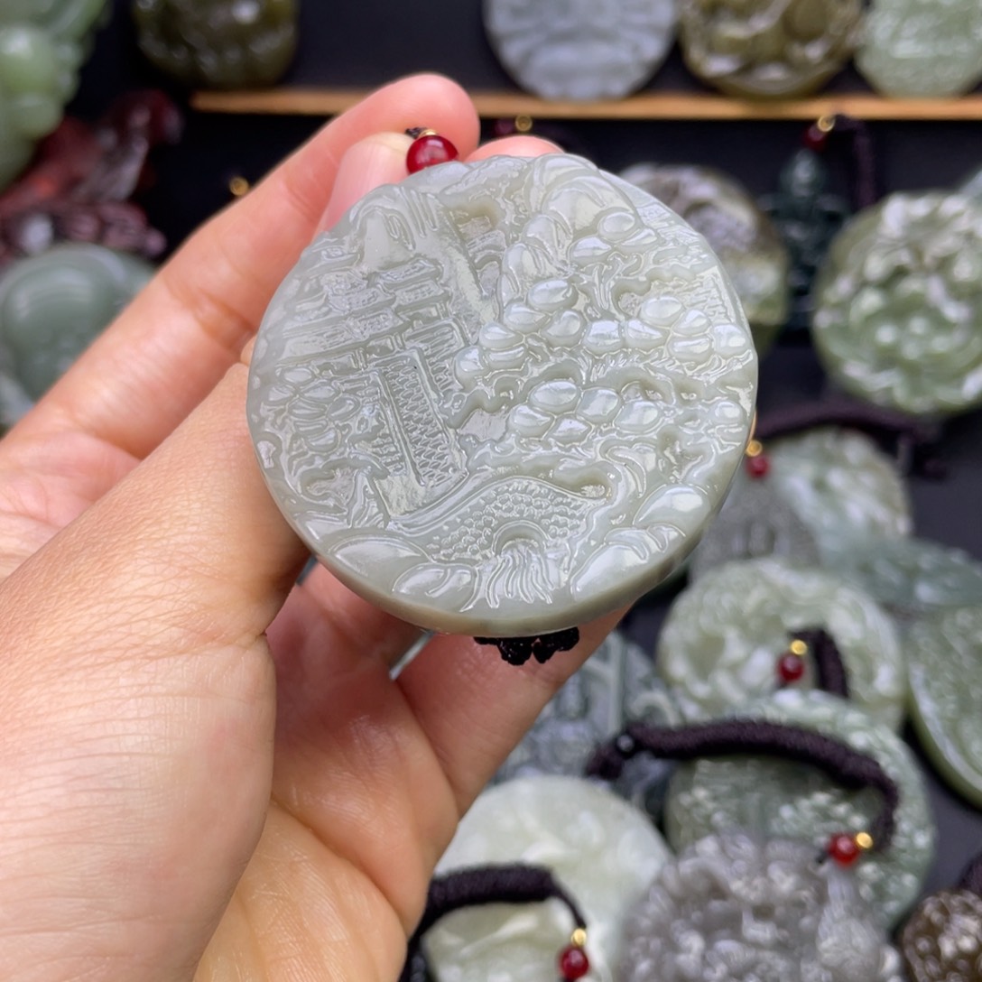 和田玉颈饰未镶嵌