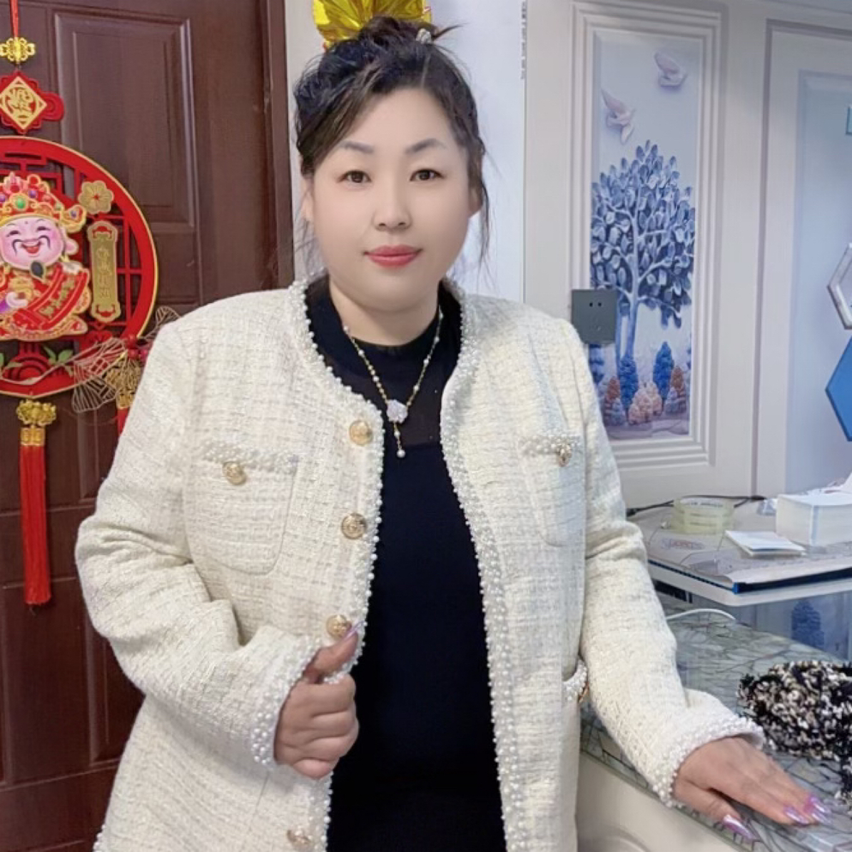 粗花呢小香风短外套秋季保暖单排扣时尚女短款直下摆