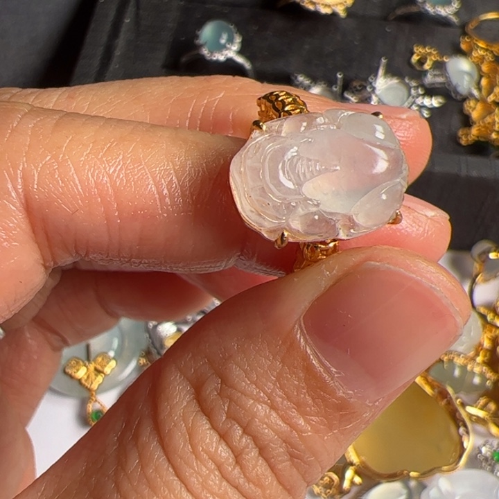 翡翠戒指18K金镶嵌翡翠吊坠项链