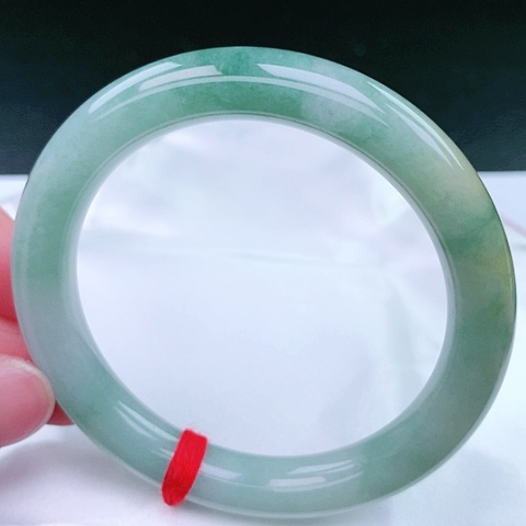 翡翠手镯（圆镯）未镶嵌15号