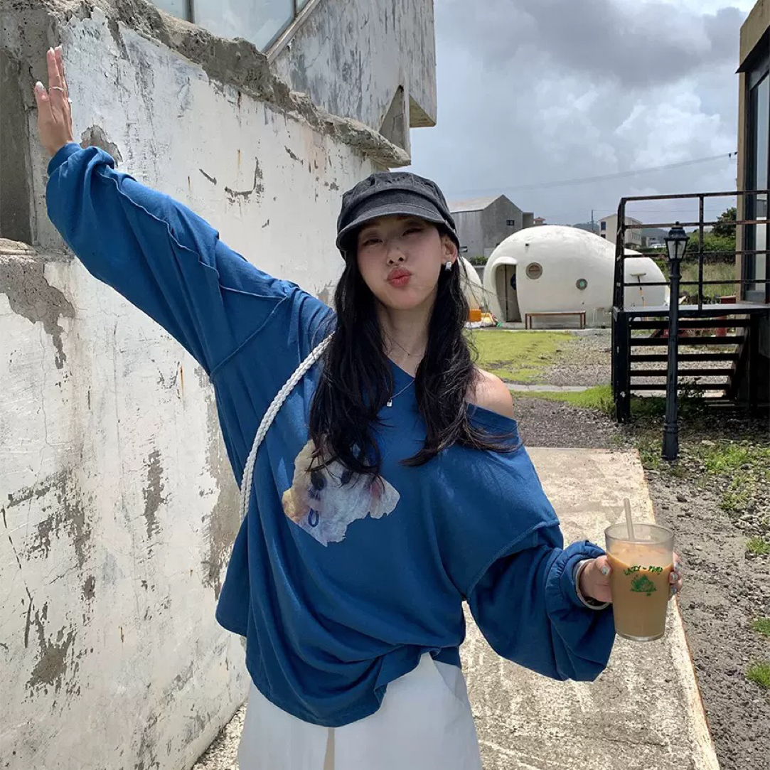 韩版秋季美式风宽松狗狗印花防晒衫一字肩T恤