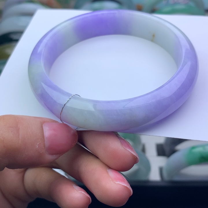 翡翠手镯未镶嵌天然翡翠手镯