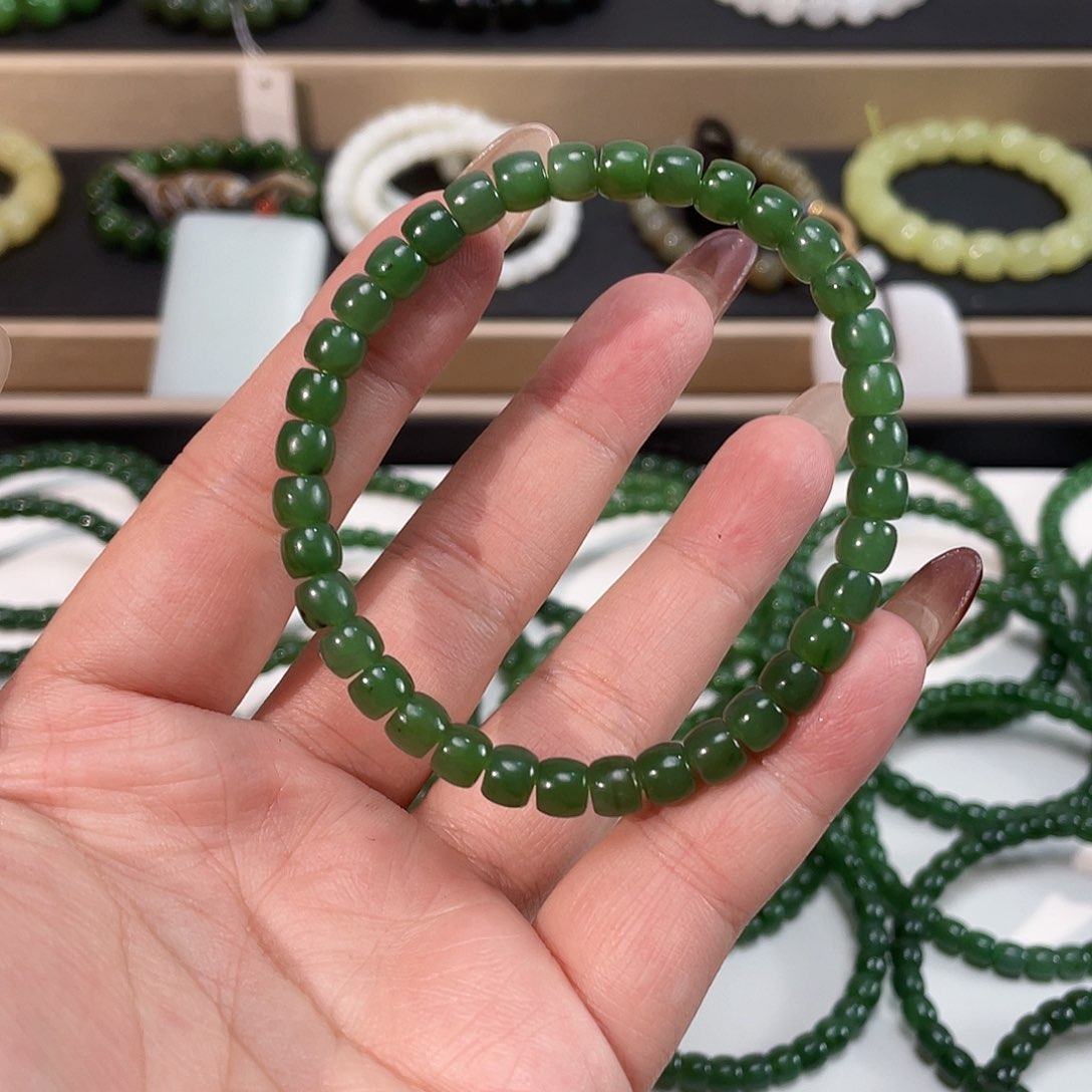 和田玉（碧玉）手链未镶嵌6.0