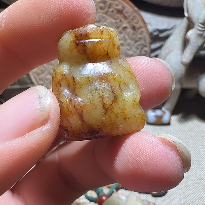 周***行和田玉（糖玉）未镶嵌挂件