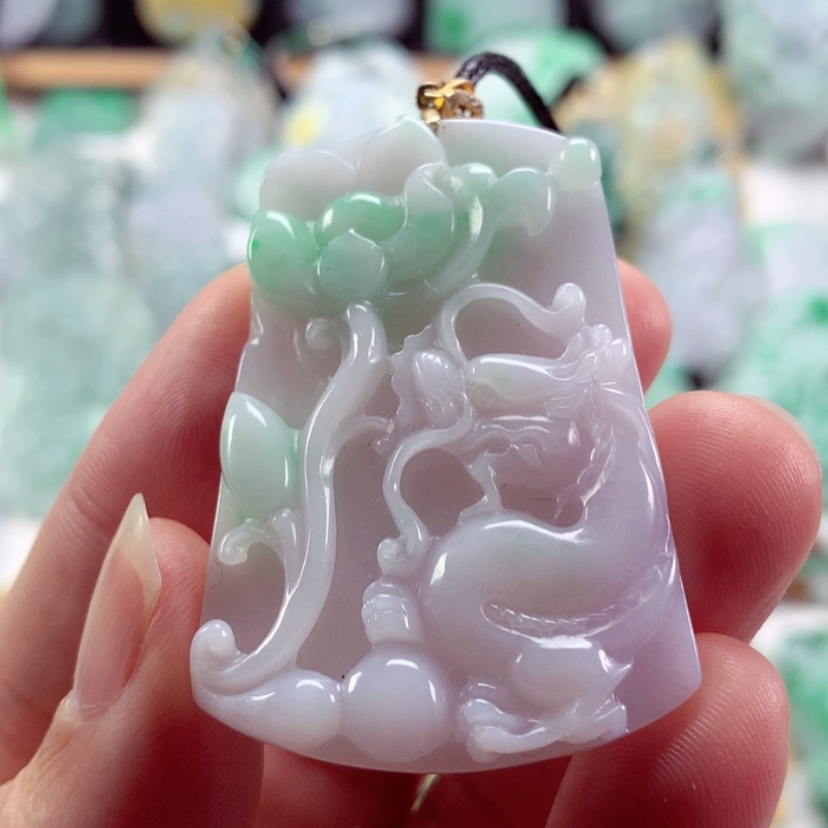 【闪购商品】翡翠吊坠(不含链)未镶嵌