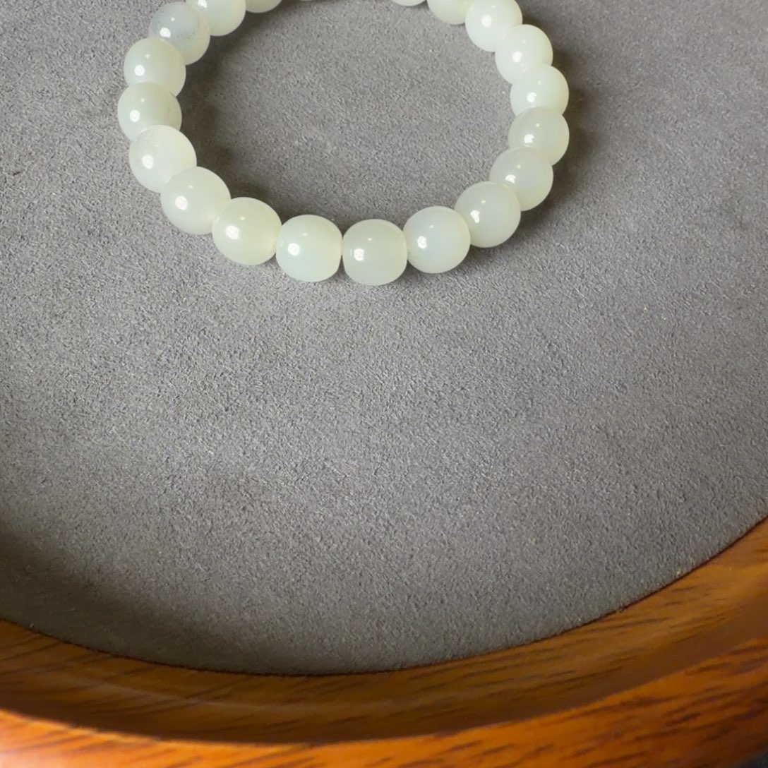 常***静和田玉未镶嵌手链