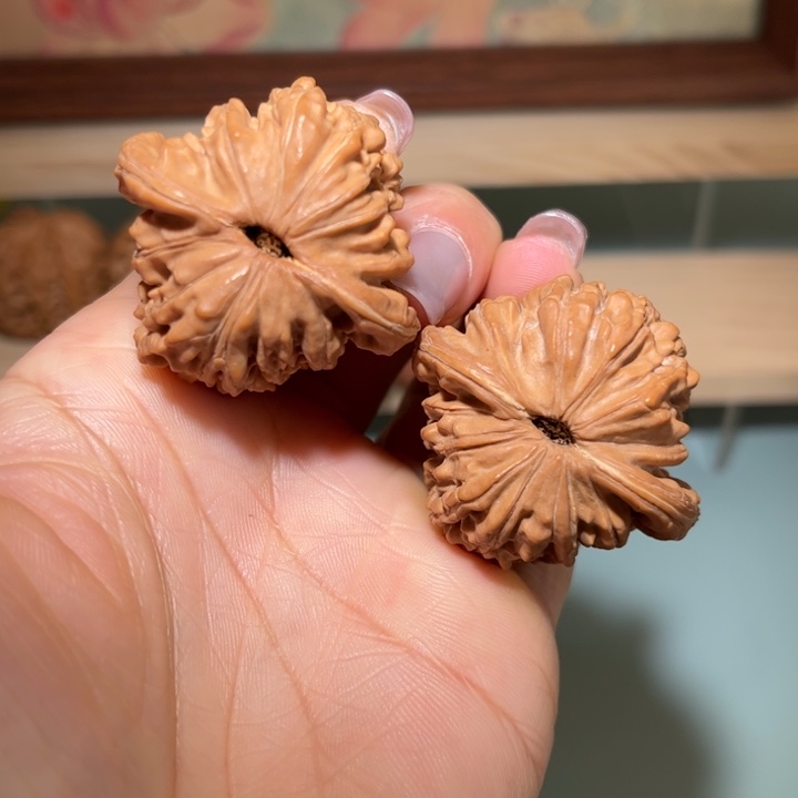 文玩核桃吊坠四座楼