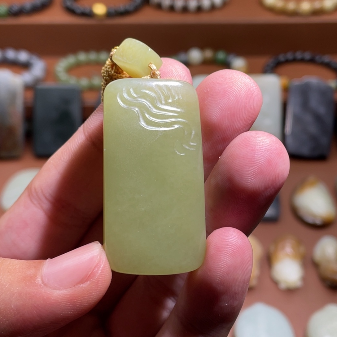 超***爱颈饰未镶嵌和田玉