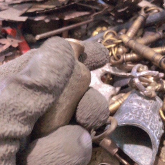 董***缘闪电购铜摆件工艺品