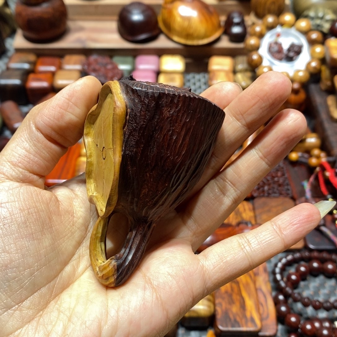 齐***胜檀香紫檀（小叶紫檀）木