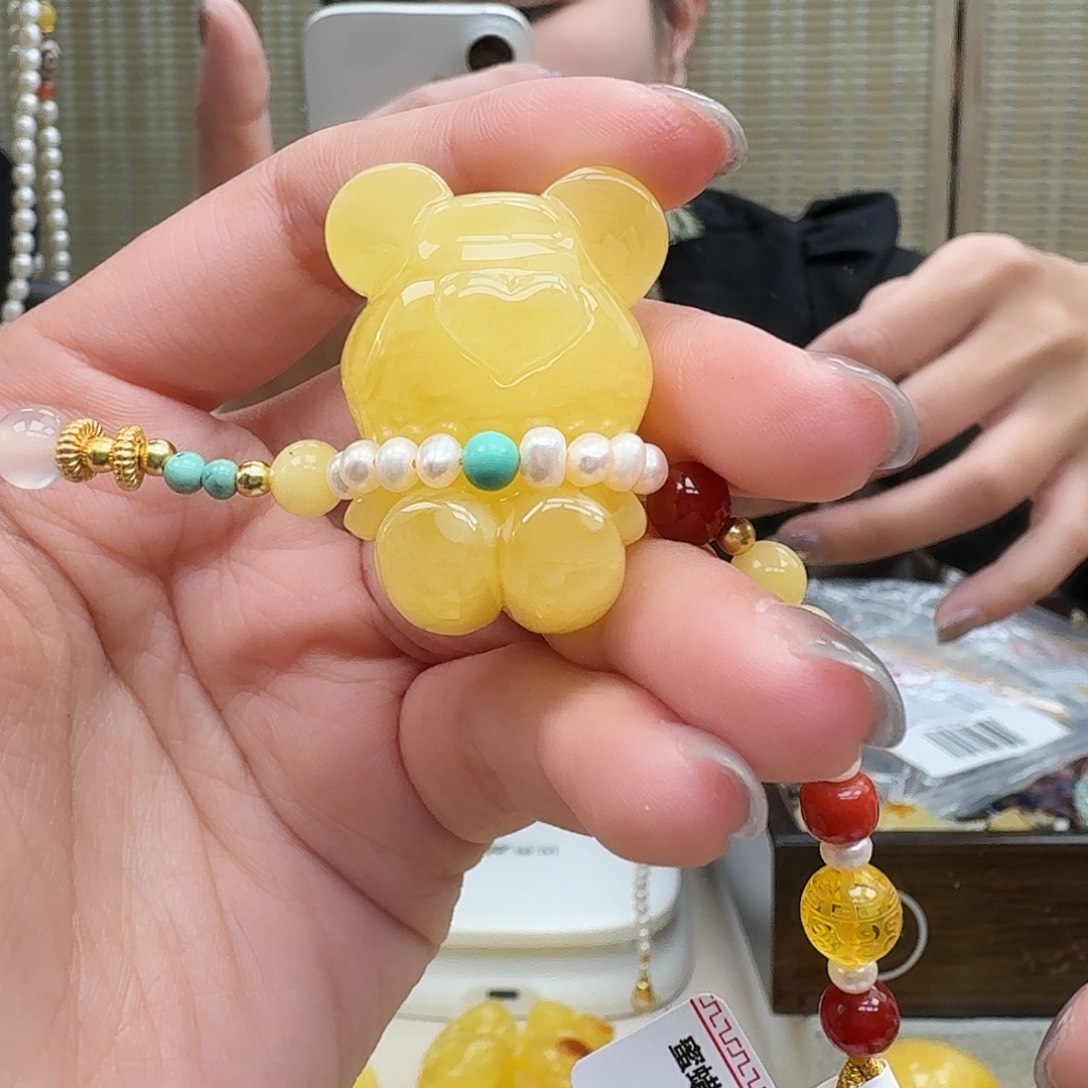 未镶嵌琥珀裸石小熊