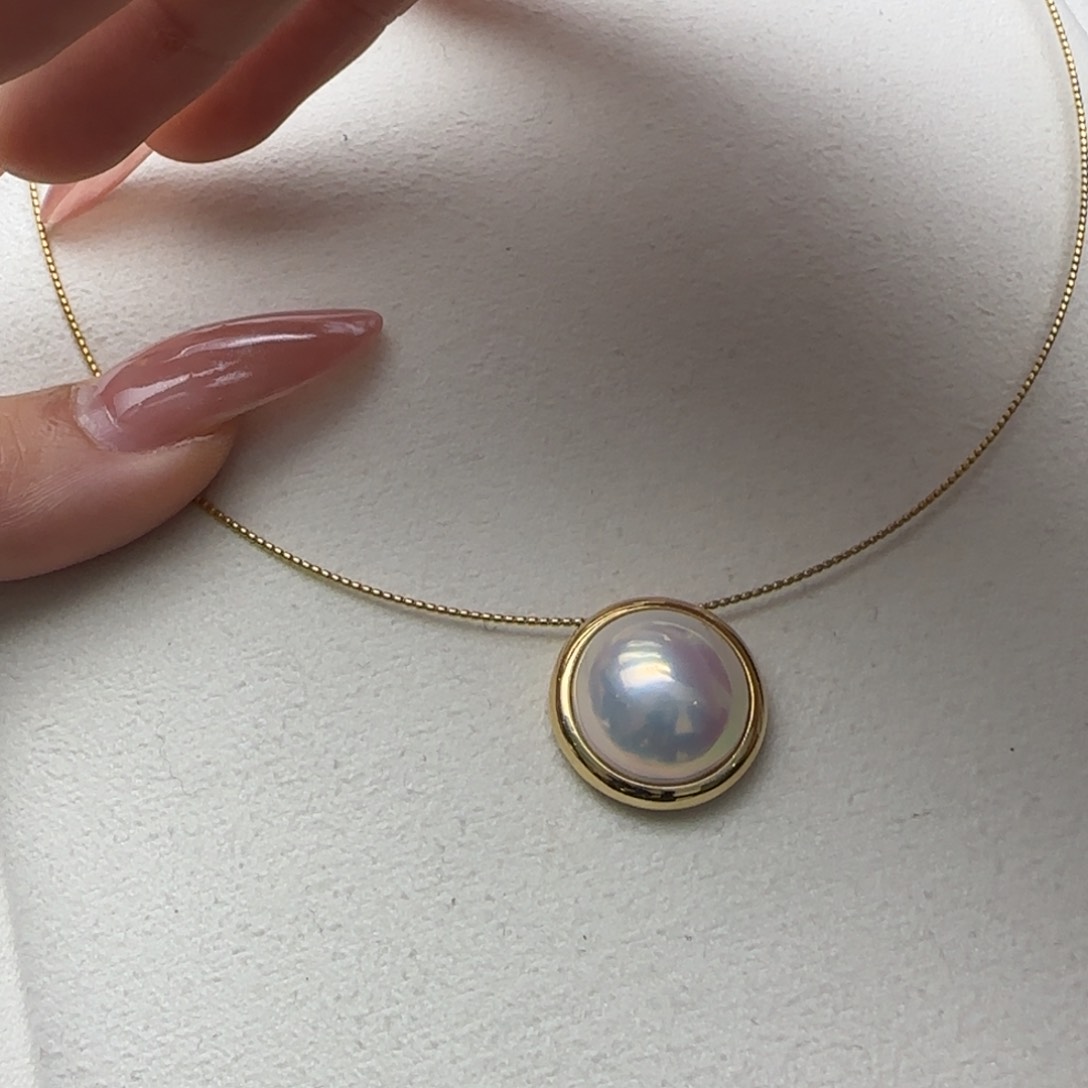 拼合珍珠（马贝珠）颈饰18K金镶嵌