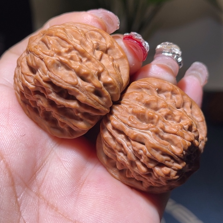 桃核把件              36