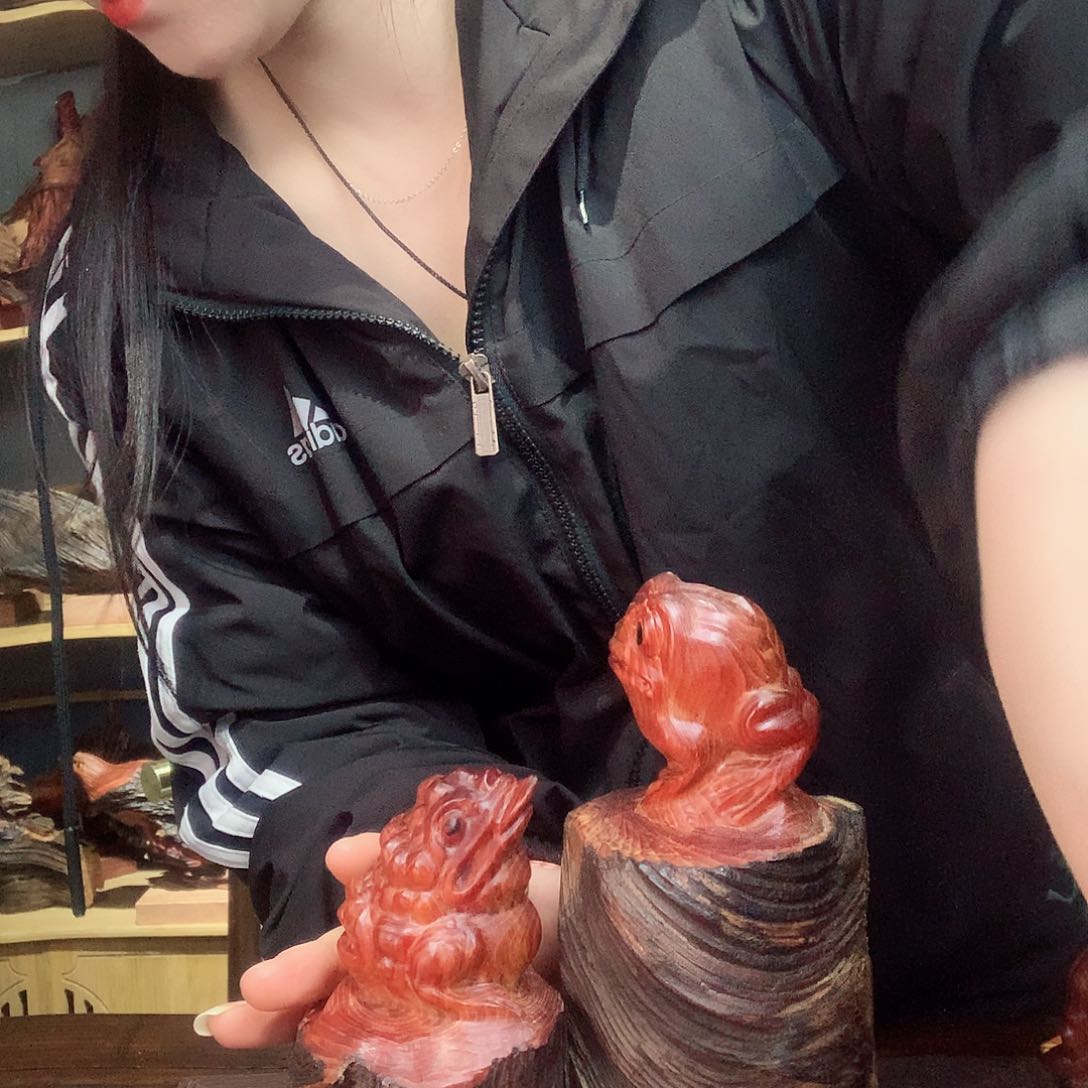 香榧木开**哥琥珀木琥珀木摆件