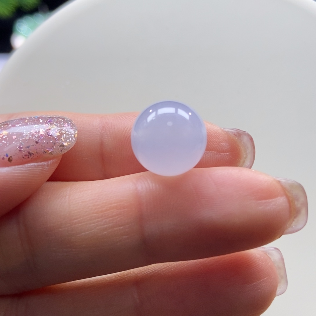 翡翠颈饰未镶嵌冰红粉圆珠12.6mm