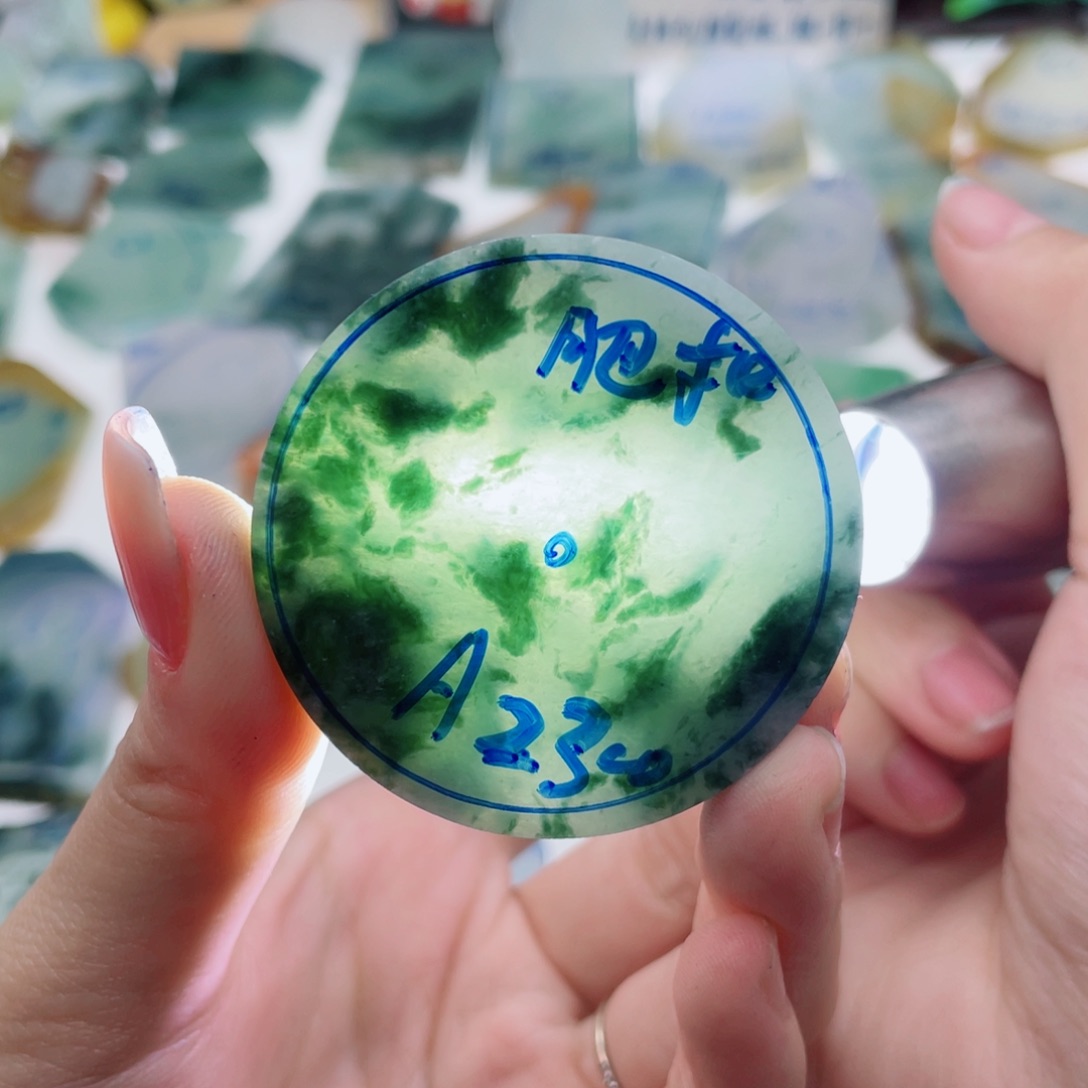 定制翡翠未镶嵌（纯天然缅甸A货翡翠）