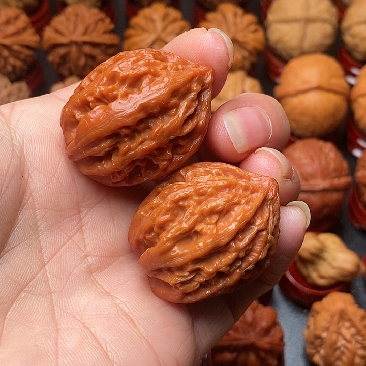 吊坠文玩核桃九龙筋