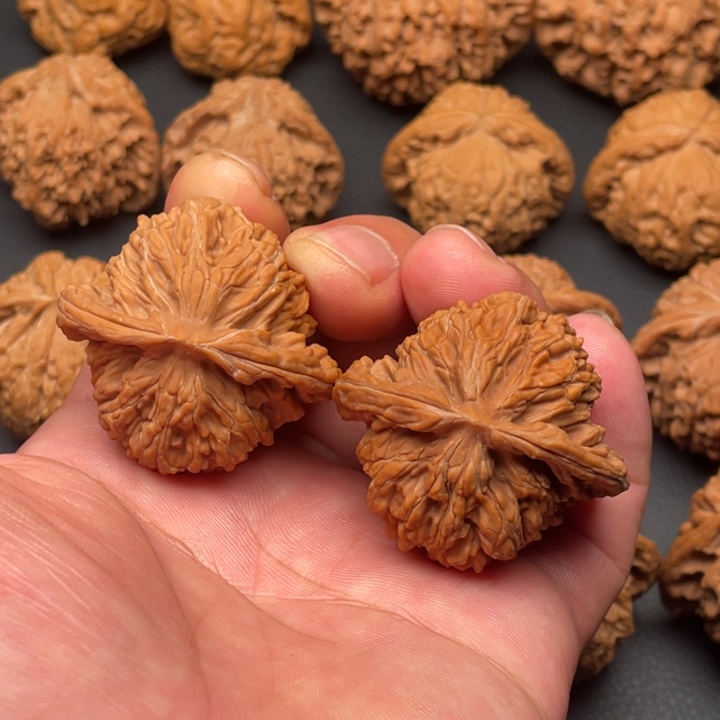 星***明文玩核桃把件四座楼43尺寸