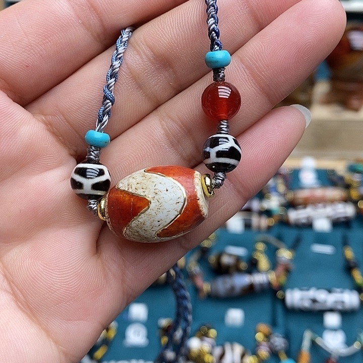 玛瑙/玉髓合金颈饰