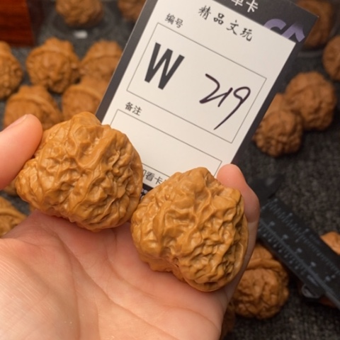 吊坠桃核我是第一百40