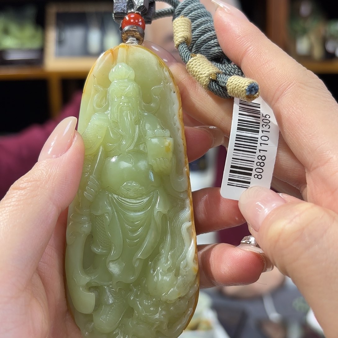 和田玉吊坠关公未镶嵌坤**业