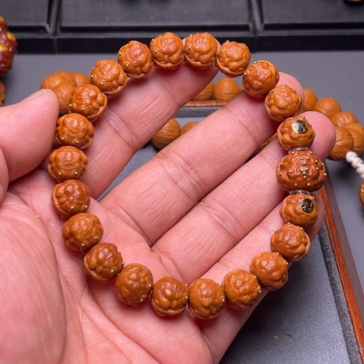 猴头核桃手串金蟾